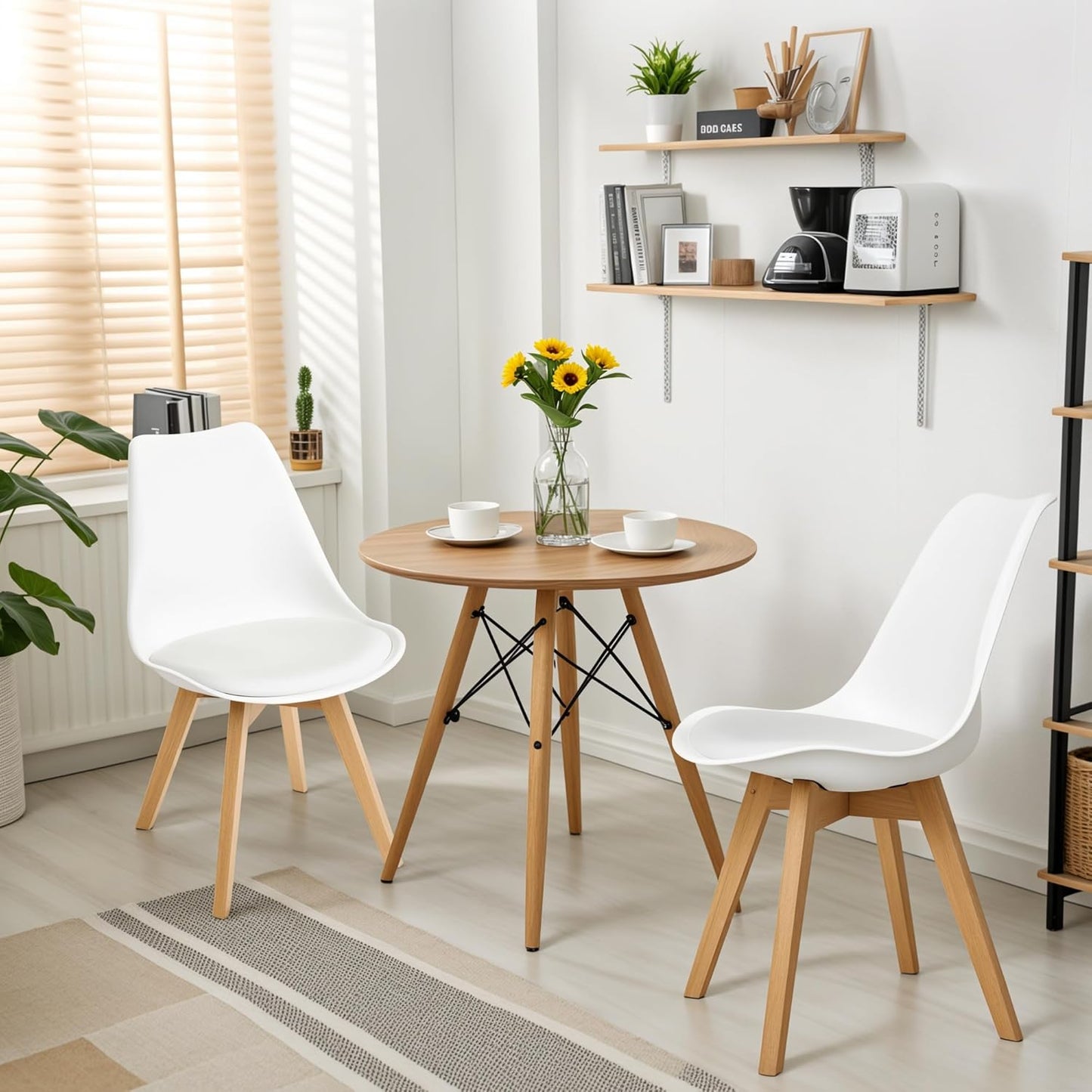 Kit de 4 sillas Madrid Blancas Acolchadas